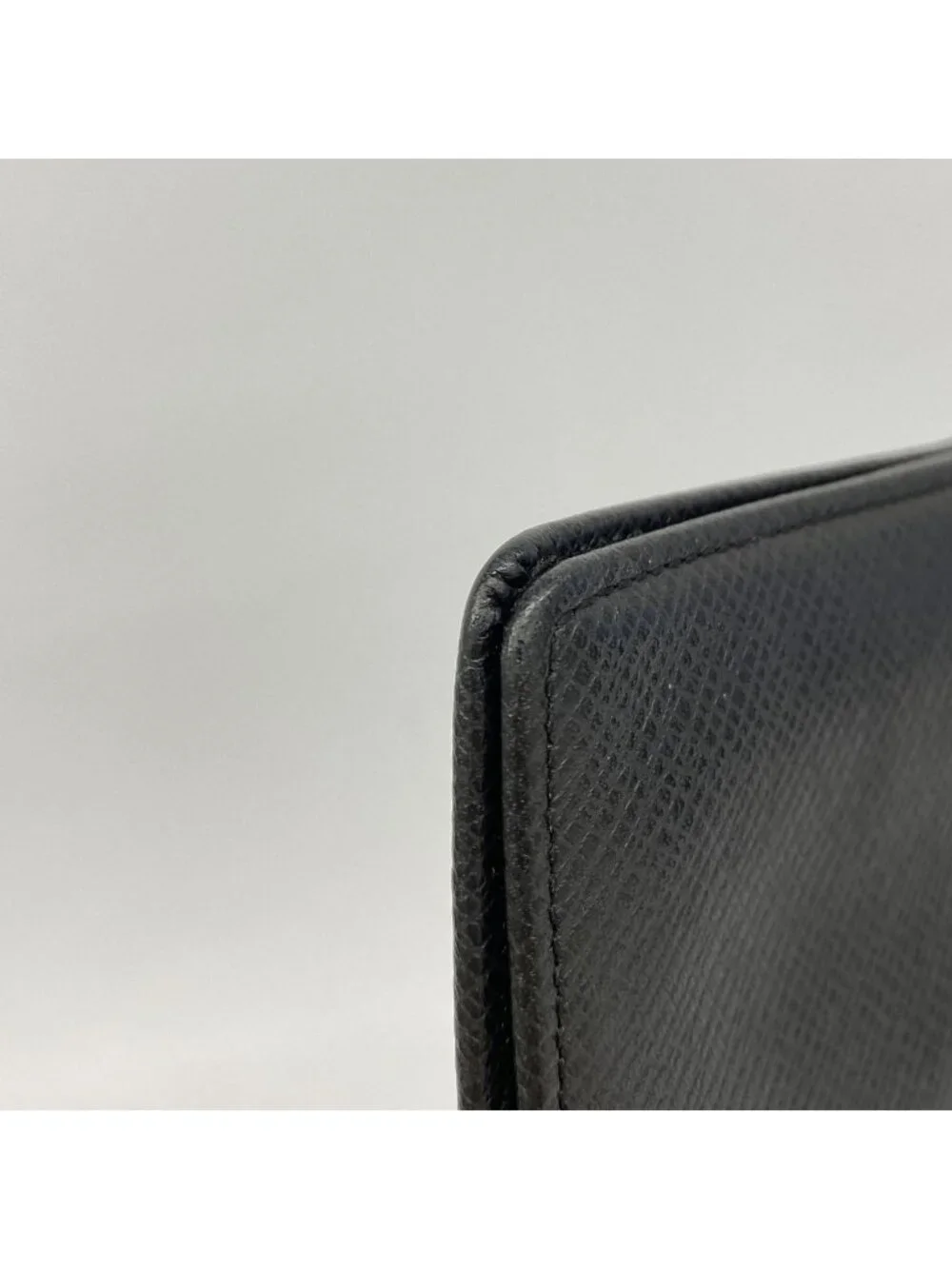 Louis Vuitton Long Bill Holder Taiga Porte Valeurs Cult Credit Ardoise Wallet